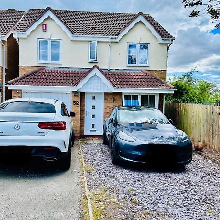 Luxury 4 Bed House In Coventry Villa Екстериор снимка