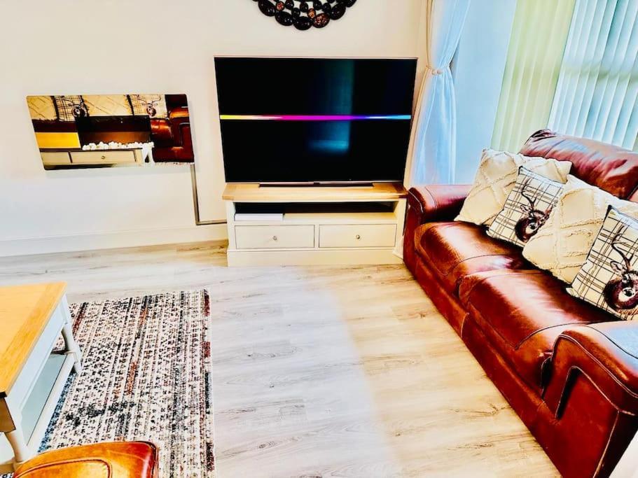 Luxury 4 Bed House In Coventry Villa Екстериор снимка